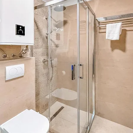 Cozy Apartment In Silo