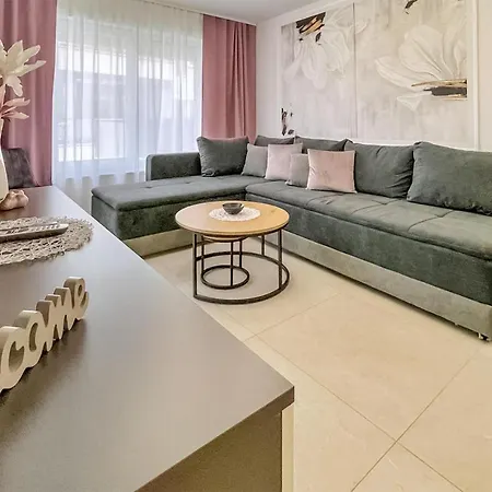 Cozy Apartment In Silo Šilo