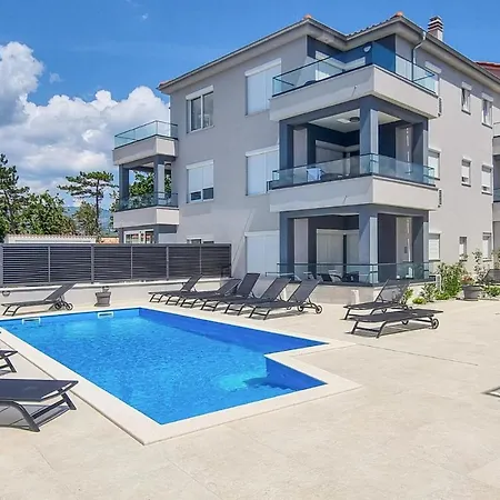 Lägenhet Cozy Apartment In Silo