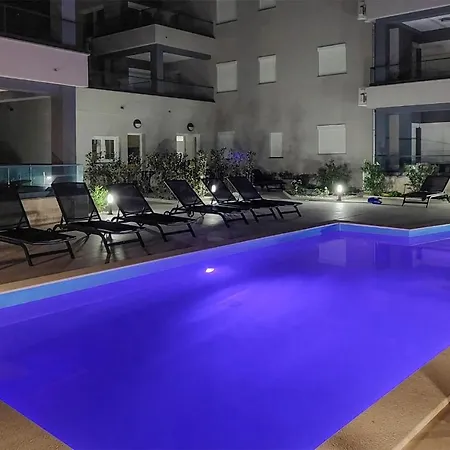 Lägenhet Cozy Apartment In Silo Šilo