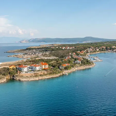 Cozy Apartment In Silo